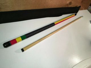 Vintage Unknown Pool Cue Stick Red,  Yellow,  Green Pattern In Case