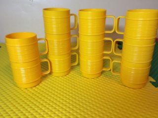 Vintage Set Of 11 Rubbermaid 3819 Yellow Hard Plastic 3 - 1/2 Mugs