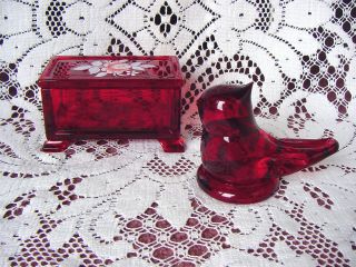 Vintage Fenton? Red Art Glass Vanity Dresser Box,  Ron Ray Cardinal Bird Figurine