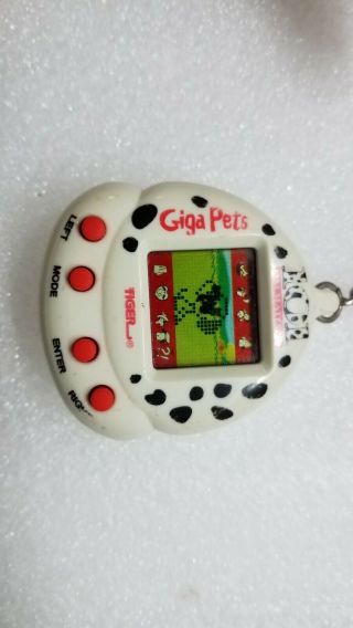 Vintage Tiger 1997 Giga Pets 101 Dalmatians Virtual Keychain Pet - Batteries 3