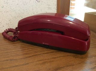 Vintage Gte Trimline Desk Touchtone Telephone Model 23010 Red