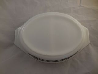 Vintage Pyrex Barbed Wire Cinderella Divided Dish Oval Lid and Cradle 1 1/2 QT 5