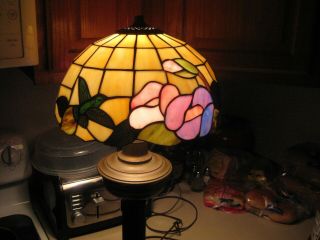 Vintage Dale Tiffany Table Lamp Slag Glass Flowers Hummingbirds