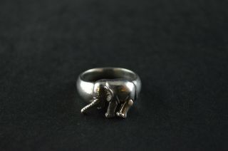 Vintage Sterling Silver Elephant Ring - 7g