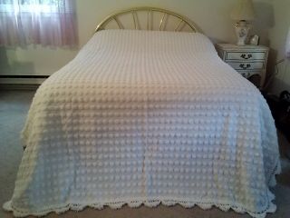 Vintage Tufted White Cotton Fringed Chenille Bedspread - 80x106 - Pretty