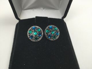 Vtg Signed Weiss Silver Tone Blue & Green Rhinestones Round Clip On Earrings