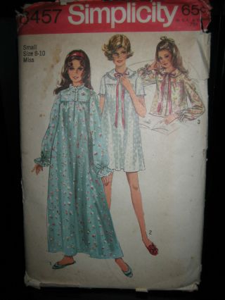Vintage Simplicity 8457 Misses Nightgowns & Bedjacket Pattern - Size S (8 - 10)