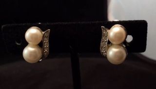 Vintage Silver Tone Screw Back Earrings With Pearls And Rhinestones Cluster