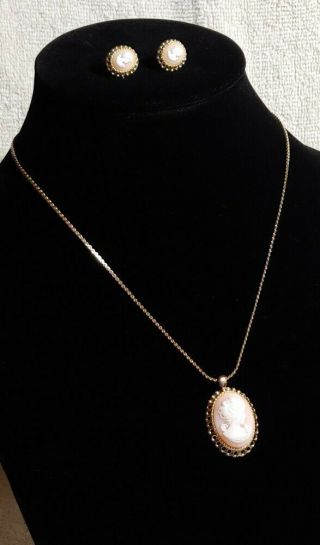 Vintage Cameo Pendant Necklace & Earring Set Gold Tone Victorian