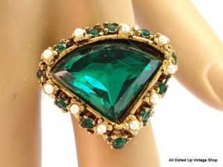 Vintage Victorian Rev Cocktail Ring Antq Gold Tone Green Rhinestones Faux Pearls