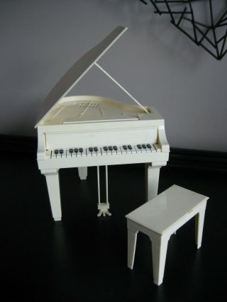 Vintage 1981 Barbie Electronic Grand Piano With Bench