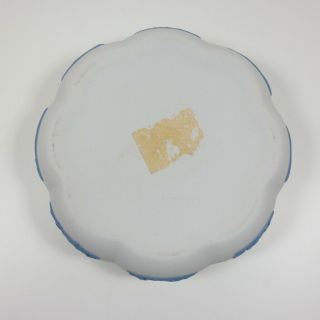 VTG Wedgwood Blue on White Bisque Jasperware Round Scalloped Trinket Box 5 