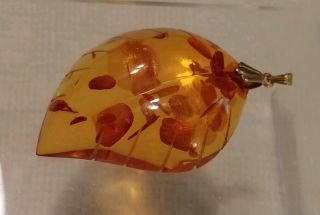 Vintage Carved AMBER Leaf Pendant 1/20 12k GF Bale Honey Colored 8.  25 grams 2