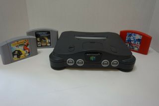 Nintendo 64 Console,  Games,  2 Controllers N64 Vintage No Cables Perfect Dark