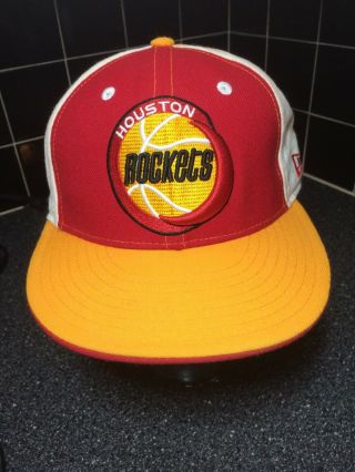 Vintage Old Logo Houston Rockets 5959 Era.  Size (7 1/4) Fitted Hat