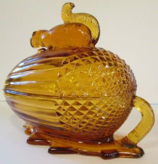 Vintage Squirrel Sitting on Nut L.  E.  SMITH Amber Glass Covered Candy Dish 2