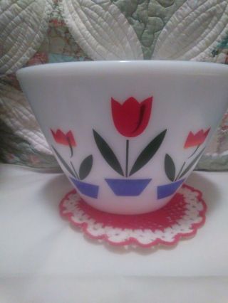 Vintage Fire King Tulip Nesting Bowl 9.  5 Inch With Vintage Doily