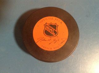 1987 - 92 YORK RANGERS NHL VINTAGE GENERAL TIRE ZIEGLER TRENCH GAME PUCK 2