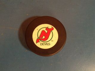 1987 - 92 Jersey Devils Nhl Vintage General Tire Ziegler Trench Game Puck