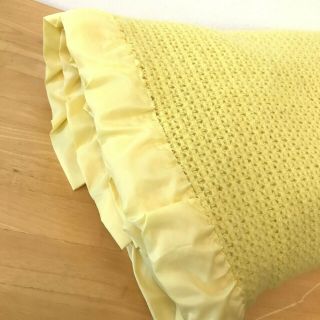 Vintage Faribo Wool Blanket Yellow Waffle Weave Satin Trim Faribault Mills K4