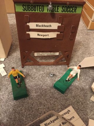 Subbuteo Rugby Match Score Board And Two Kickers Vintage