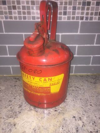 Vintage Eagle Safety Gas Can Number U1 - 10s Capacity 1 U.  S.  Gallon Usa Red