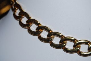 VINTAGE BOLD MONET GOLD TONED METAL OVAL LINKS CHOKER STATEMENT CHAIN NECKLACE 5