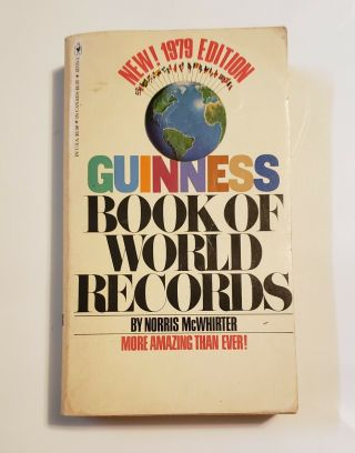 Vintage 1979 Guinness Book Of World Records Paperback Book