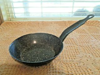 Vintage Camp Skillet Fry Pan Black Speckled Granite Enamelware 5 - 1/2” Diam.  Guc