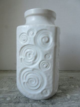 Old Vintage Mid Century W.  Germany Art Pottery Vase White Glaze Circles Design