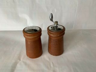 Vintage Olde Thompson Wooden Salt Shaker & Pepper Mill Grinder Set Kitchen