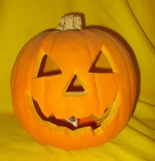 Vintage Trendmasters Halloween Foam Blow Mold Light Up Pumpkin Jack O Lantern