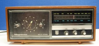 Vintage Magnavox Solid State Clock Radio Model 1r1706 Walnut Wood Shell