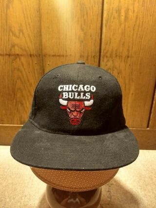 Vintage 1990’s Chicago Bulls Snapback Hat Black