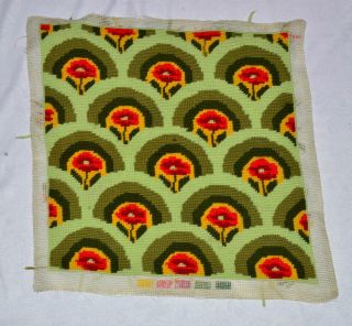 Vtg Completed Needlepoint Mid Century Modern Graphic Design Floral Pattern
