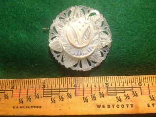 Vintage Hand Carved Mother Of Pearl Round Circle Openwork Flower Pin