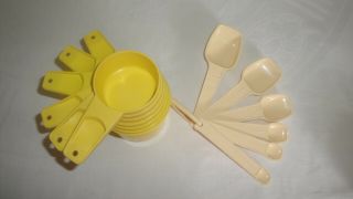 Tupperware Vintage Yellow/gold Measuring Cups And Almond Measuring Spoons