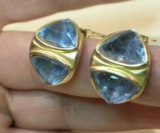 Vintage Carlisle Blue Stone Gold Tone Clip Earrings 3/4 " Long
