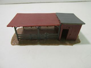 Vintage Farm Storage Shed With Fenced Area Train Building Ho Gauge Scale Tr1614