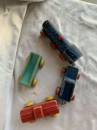 Vintage Childs Wood Toy Train Set (4 Cars)