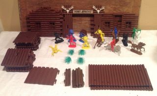 Vintage Fort Apache Cowboys & Indians Western Playset Made In West Germany