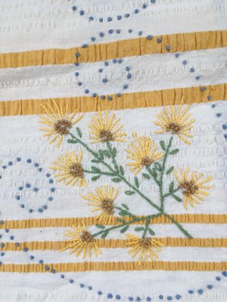 Vintage Embroidered Table Runner Dresser Scarf Daisy Heart Seersucker Stripe 38” 2