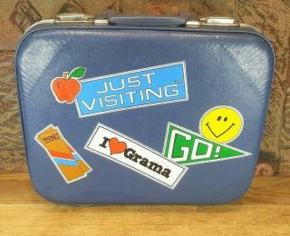 Childrens Suitcase " I Love Grama " Luggage " Just Visiting " Kids/child/70 