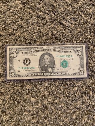 1988 (a) $5 Five Dollar Bill Federal Reserve Note Boston Vintage Old Currency