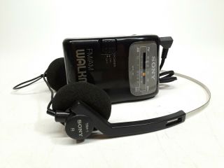 Vintage Sony Srf - 39 Fm/am Walkman Radio W/ Sony Trh - 1 Stereo Headphones