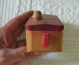 Sweet vintage c1950s miniature wooden Noah ' s Ark & animals - made in Japan 6