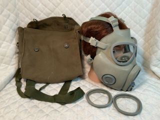 Vintage 1979 Gray Czechoslovakian Czech Military M10 Gas Mask W/ Bag