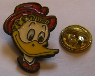 Gladstone Gander Duck Stamped Bertoni Disney Vintage Pin Badge