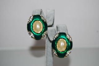 Bold Vintage Couture Green Enamel And Faux Pearl With Rhinestones Clip Earring