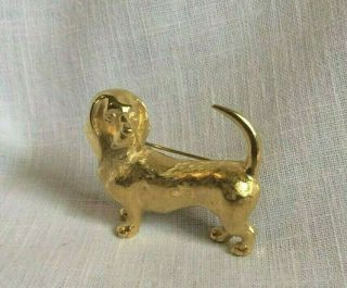 Trifari Dachshund Dog Pin Brooch Signed Vintage Tail Up Gold Tone Brushed Metal